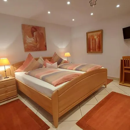 Zum Weinberg Bis 4 Personen - Im Herzen Der Pfalz Grosskarlbach