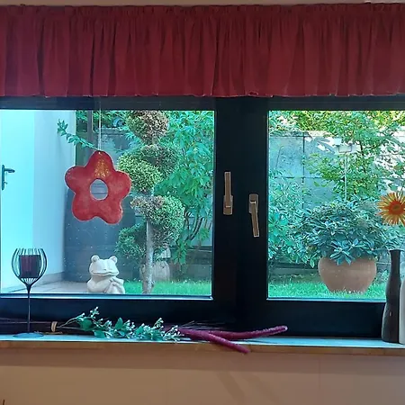 Apartment Zum Weinberg Bis 4 Personen - Im Herzen Der Pfalz Grosskarlbach