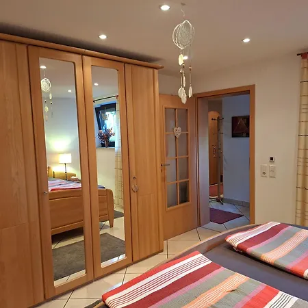 Zum Weinberg Bis 4 Personen - Im Herzen Der Pfalz Apartment Grosskarlbach