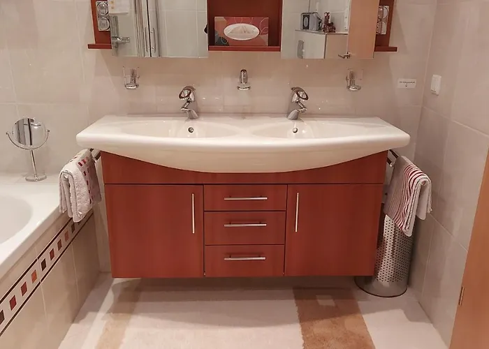 Zum Weinberg Bis 4 Personen - Im Herzen Der Pfalz Grosskarlbach